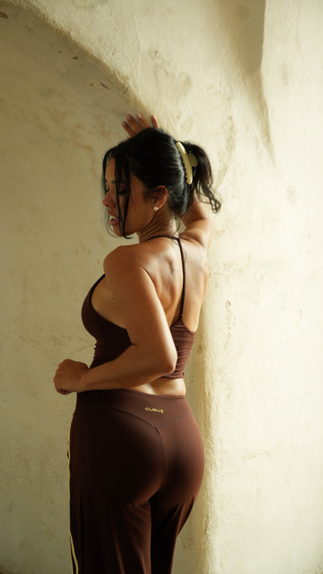 Escape Halter – Mocha