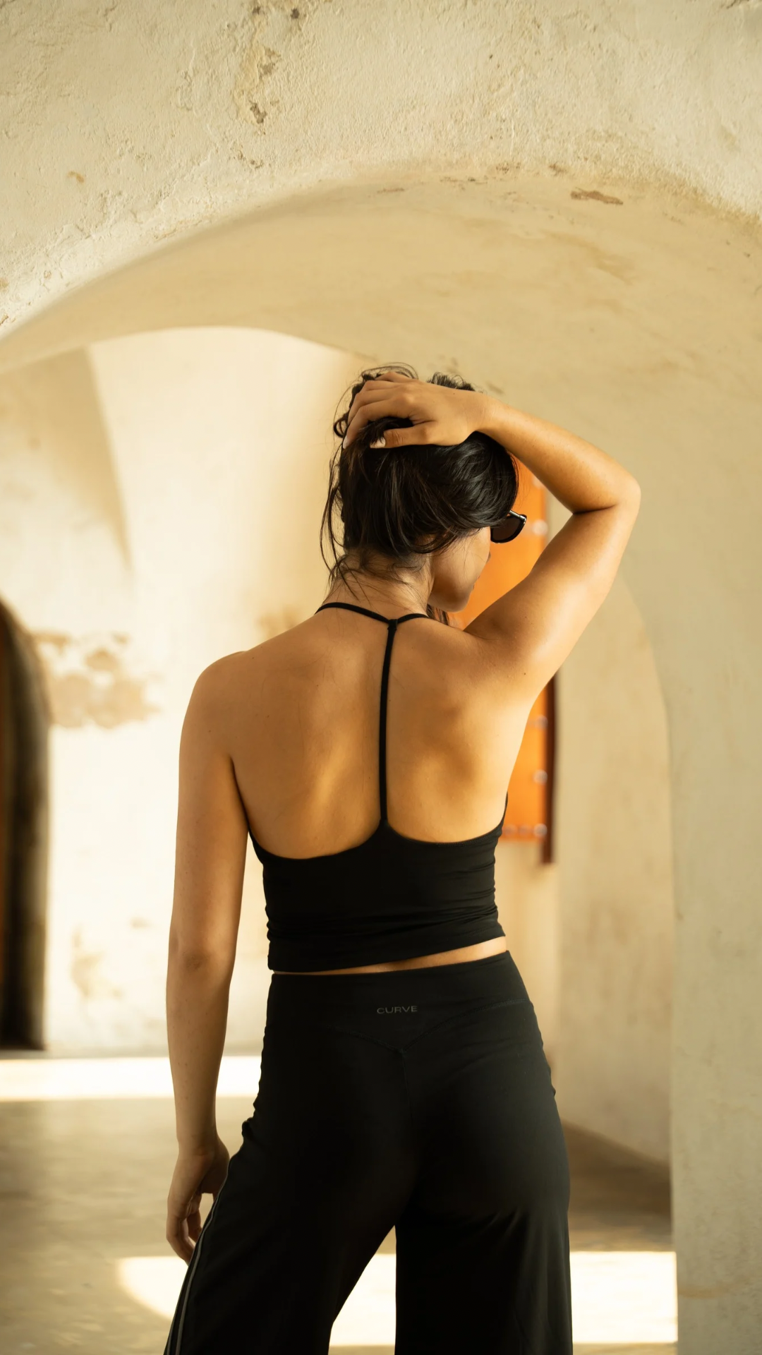 Escape Halter – Black